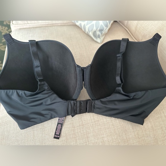 Victoria's Secret Black Bra - Picture 3 of 7
